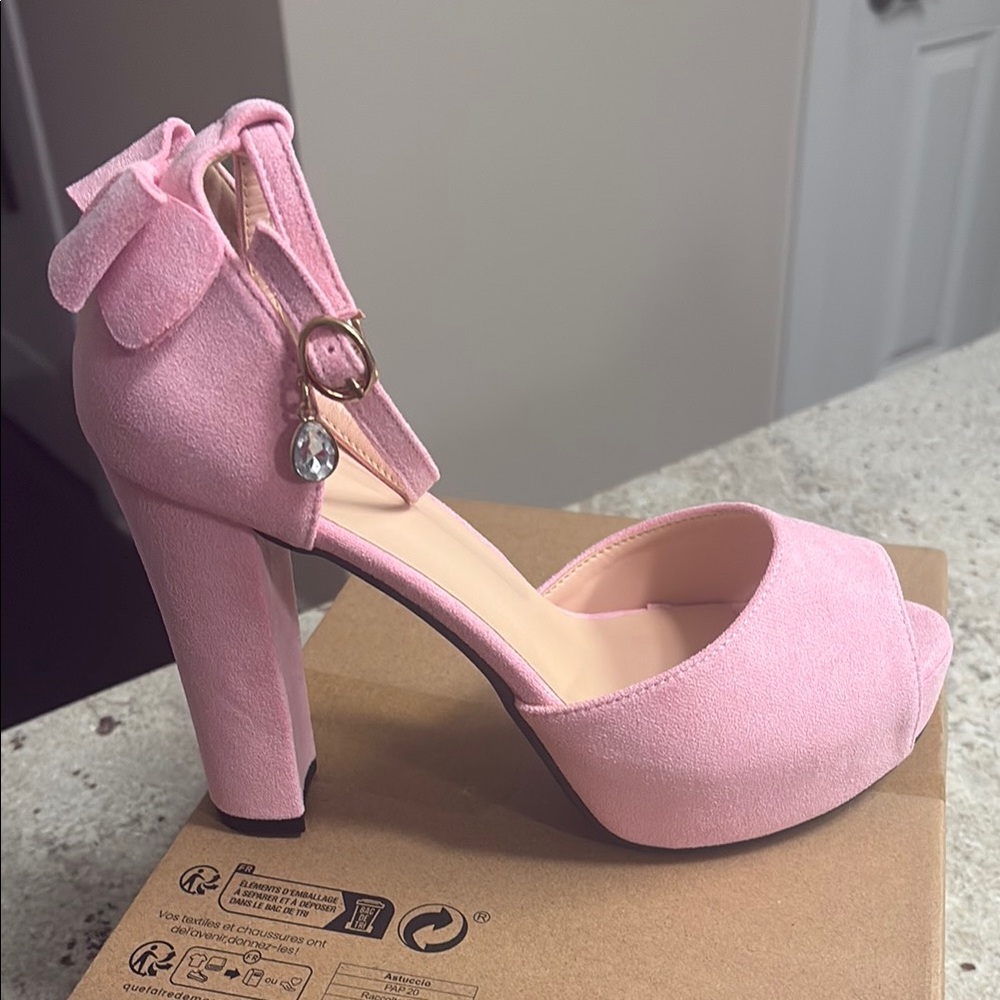 Elegant Pink Peep-Toe Heels